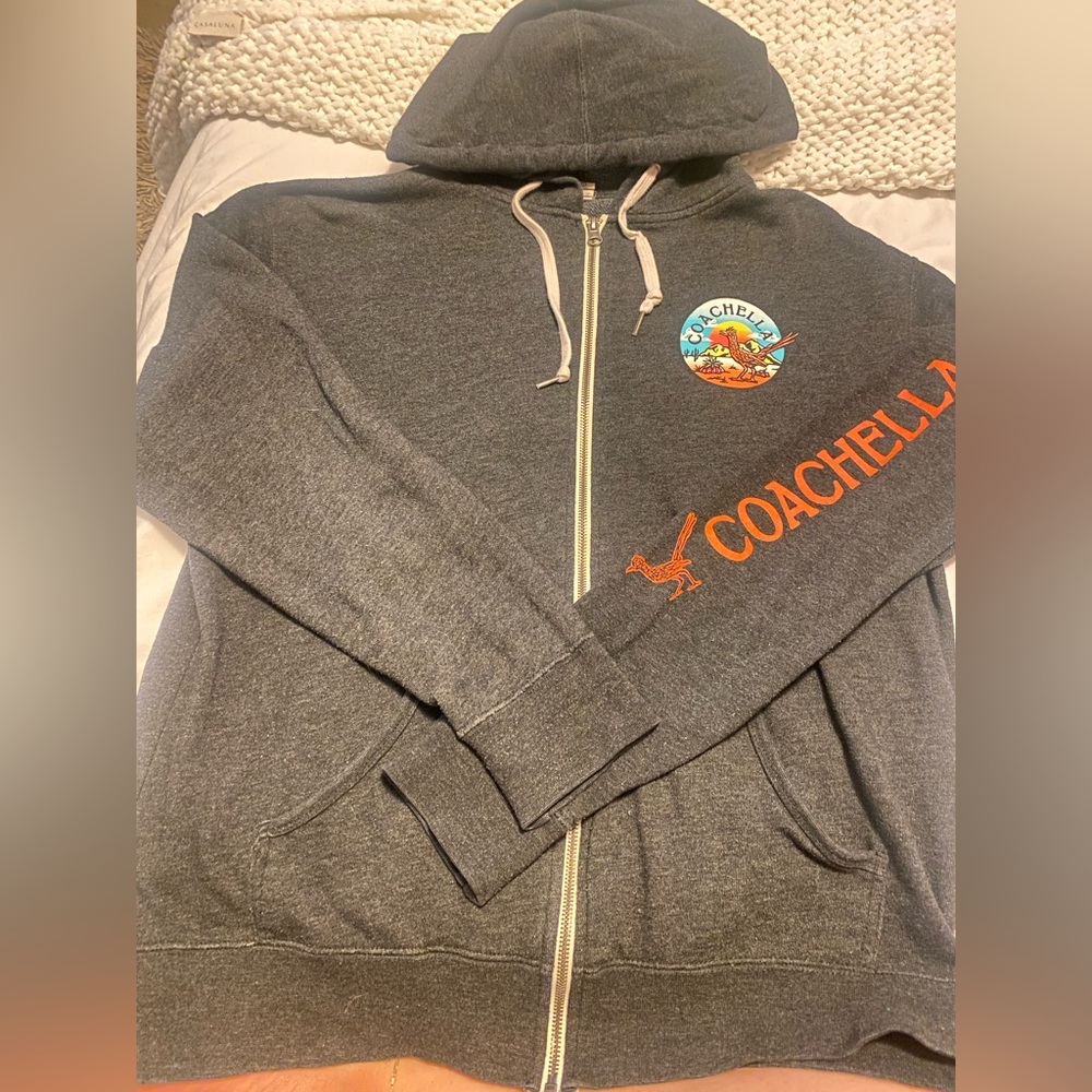COACHELLA 2018 FULL ZIP HOODIE SIZE L